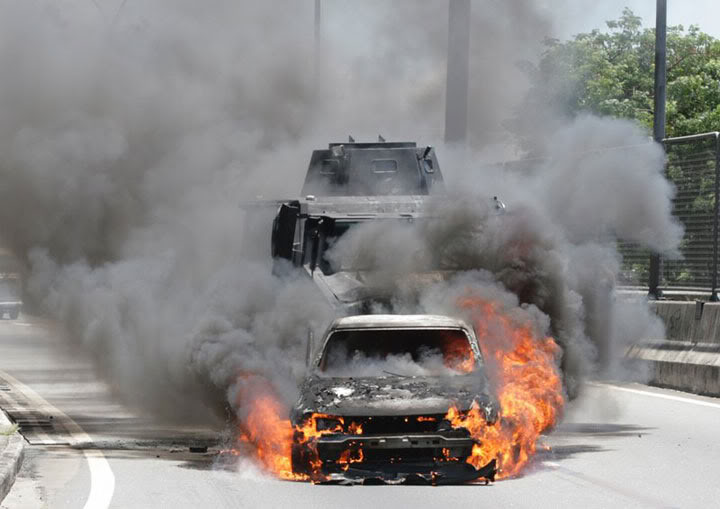 720x509, 50 Kb / рио, трущобы, попа, свалка, смерть, пляж, карнавал