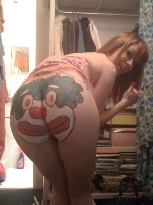 500x667, 46 Kb / клоун, попа