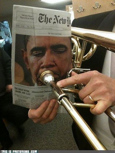 372x496, 39 Kb / обама, труба, газета