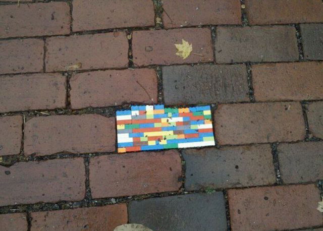 640x458, 81 Kb / лего, мостовая