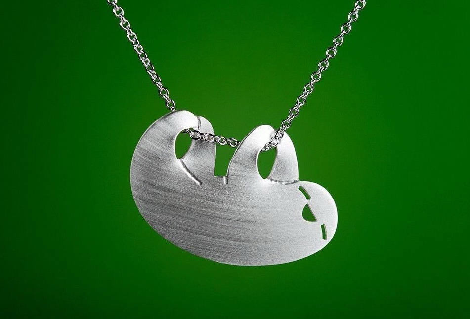 951x646, 98 Kb / кулон, цепочка, ленивец