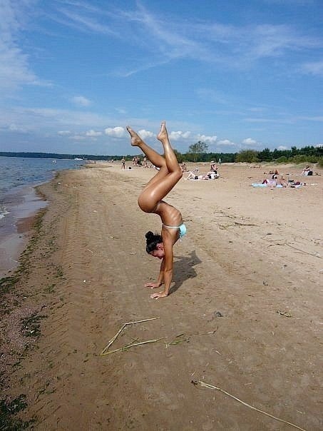 453x604, 65 Kb / на руках, пляж