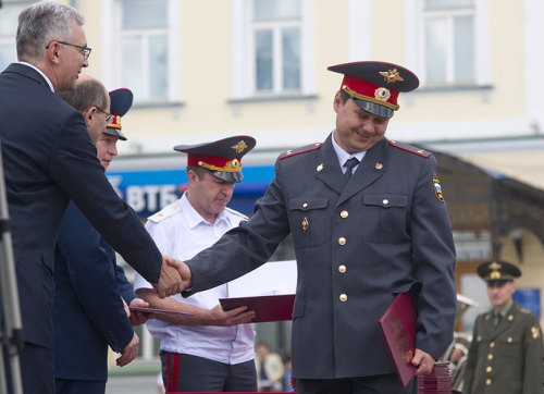 500x362, 169 Kb / мент, смущение