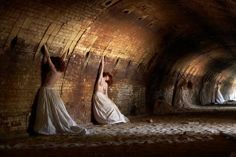 900x600, 138 Kb / рыжая, тоннель