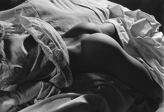 541x370, 43 Kb / постель, рельеф