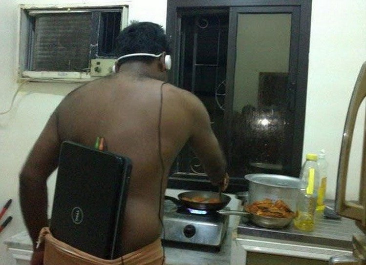 749x543, 127 Kb / ноутбук, кухня, негр