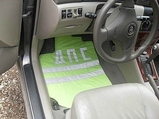 550x413, 62 Kb / авто, коврик, ДПС