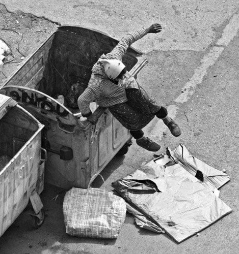 469x500, 70 Kb / мусорка, бабка, паркур