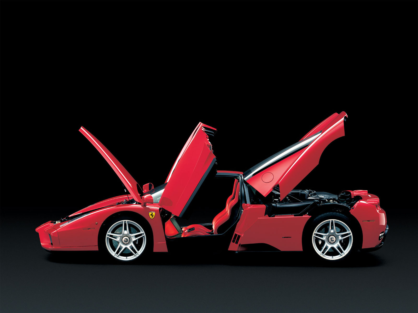 1600x1200, 148 Kb / феррари, капот, багажник, дверь