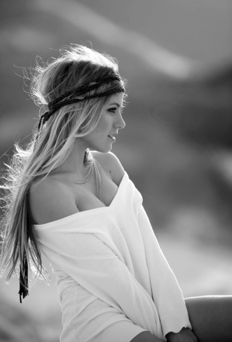 475x700, 52 Kb / девушка, блондинка, ч/б