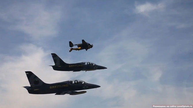 670x376, 21 Kb / человек-ракета