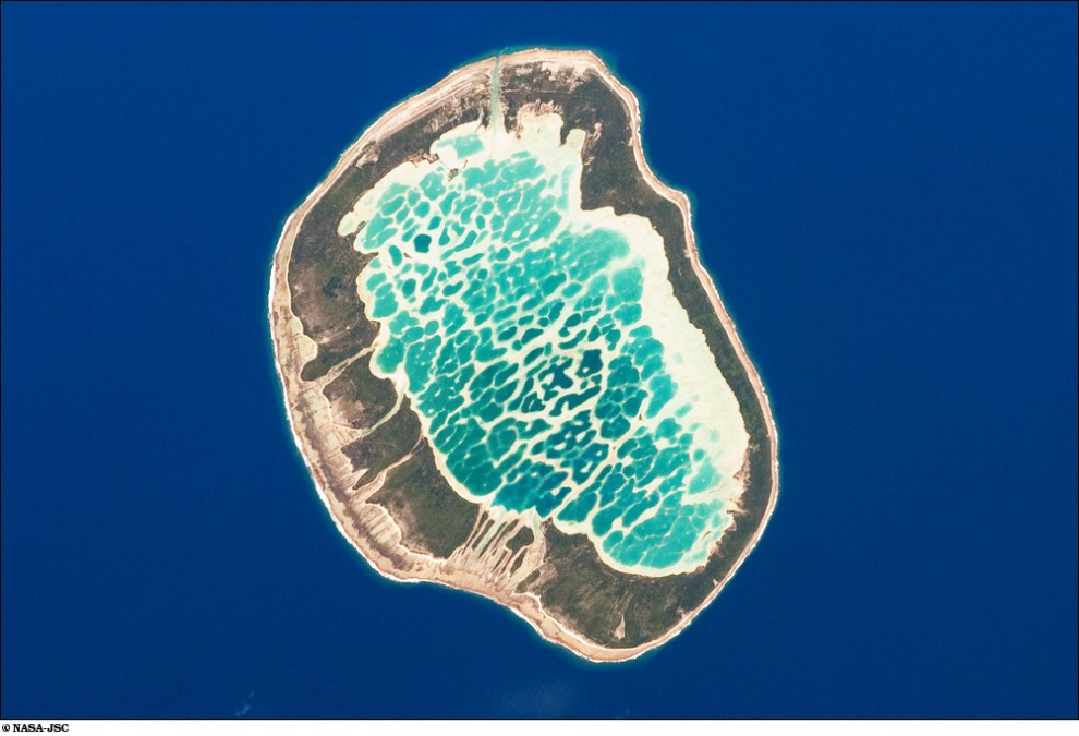 990x675, 125 Kb / остров