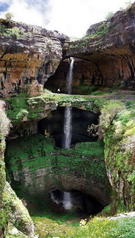 543x958, 281 Kb / водопад, скала