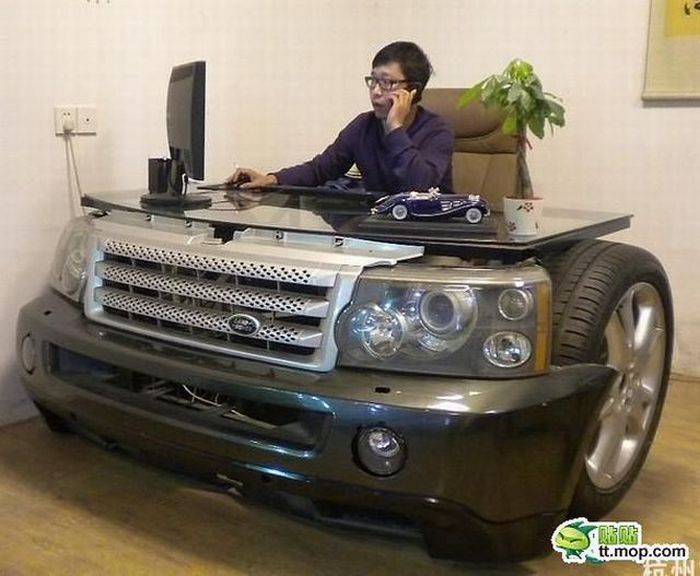 700x576, 59 Kb / офис, стол