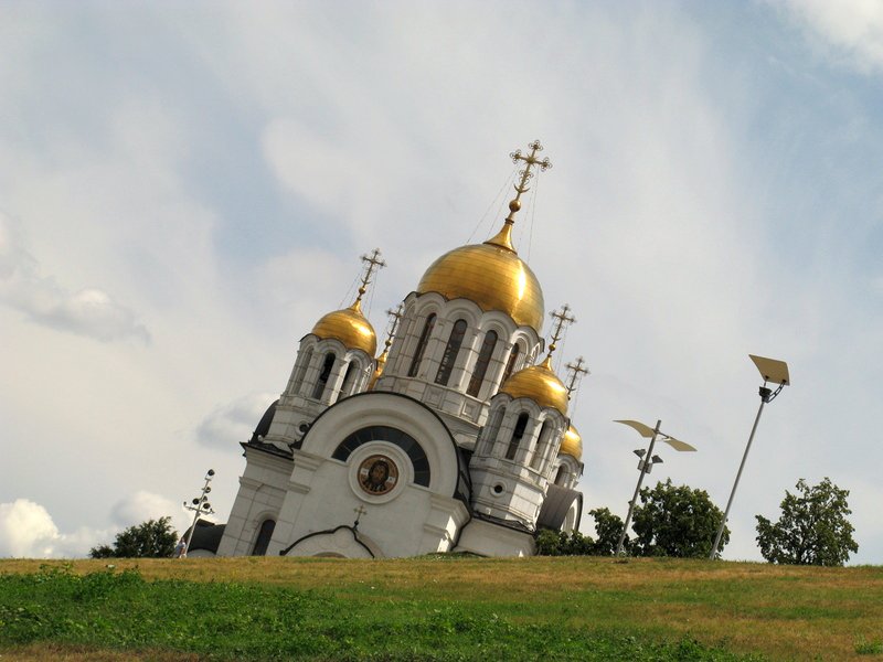 800x600, 72 Kb / храм, хлом, крест, вера,