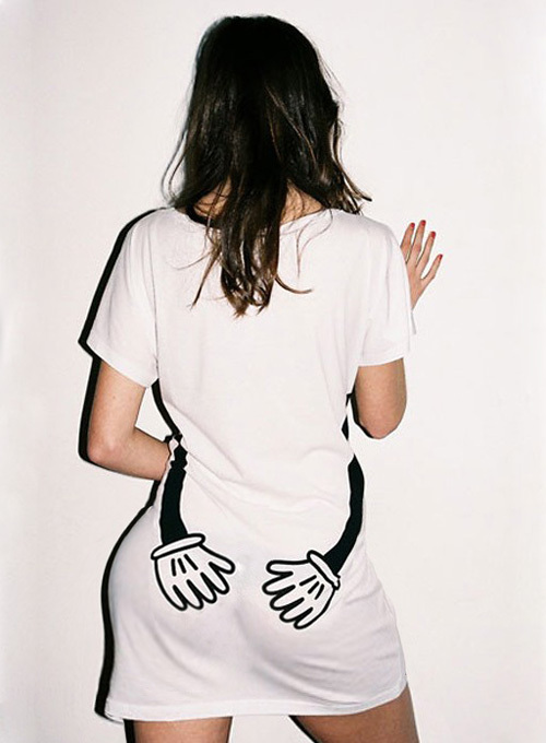 500x680, 91 Kb / майка, попа, микки маус, спина