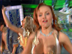 250x188, 285 Kb / сиськи, гиф, Анна Семенович