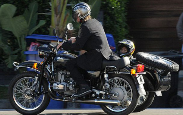 607x381, 106 Kb / Брэд Питт, Урал