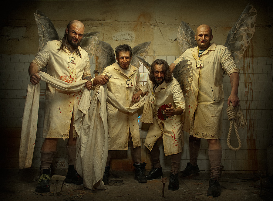 900x662, 266 Kb / стоматолог, ужас, паника, крылья, кровь, кишки, расчленёнка, зубная фея