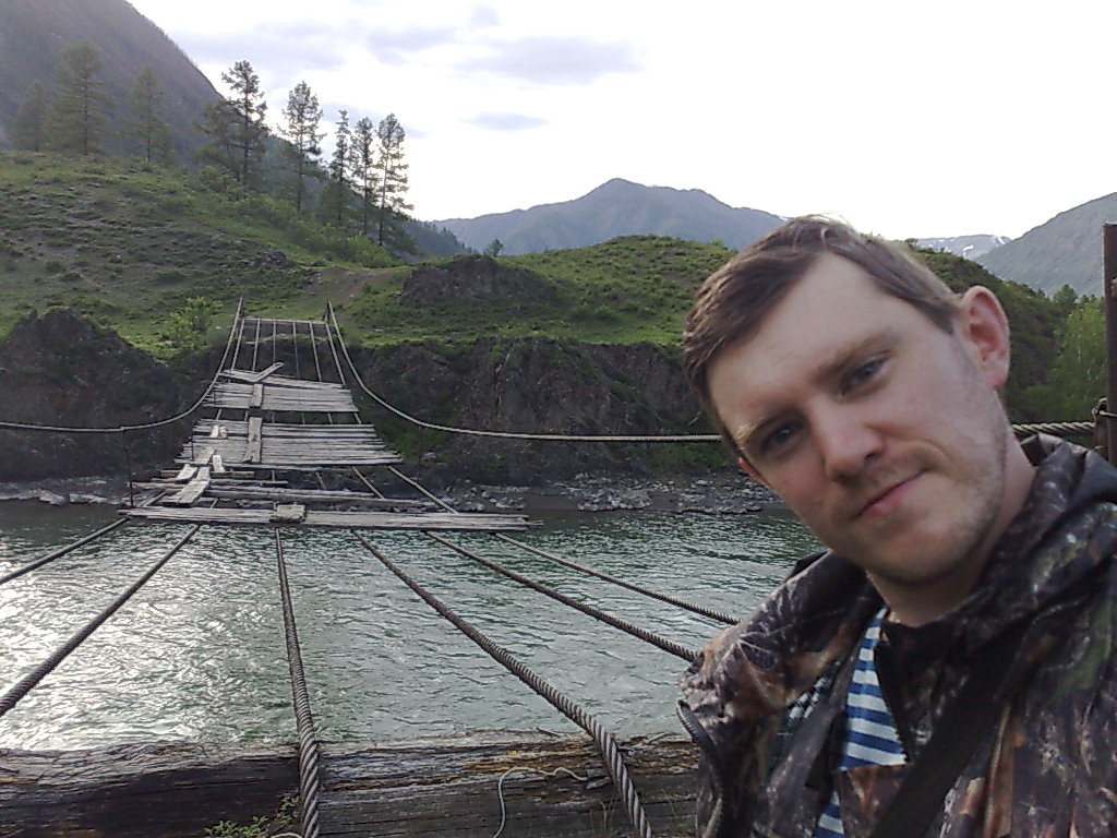 1024x768, 203 Kb / Алтай, мост, река, горы, экстрим