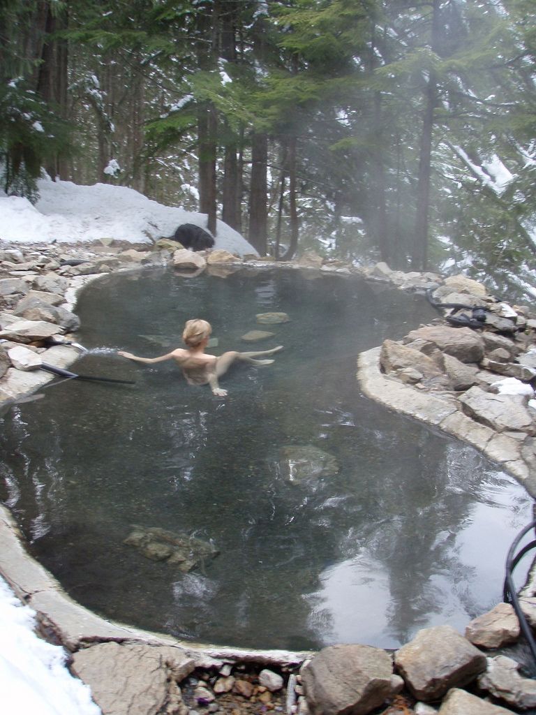 768x1024, 138 Kb / зима, лес, камни, вода, пруд, бассейн