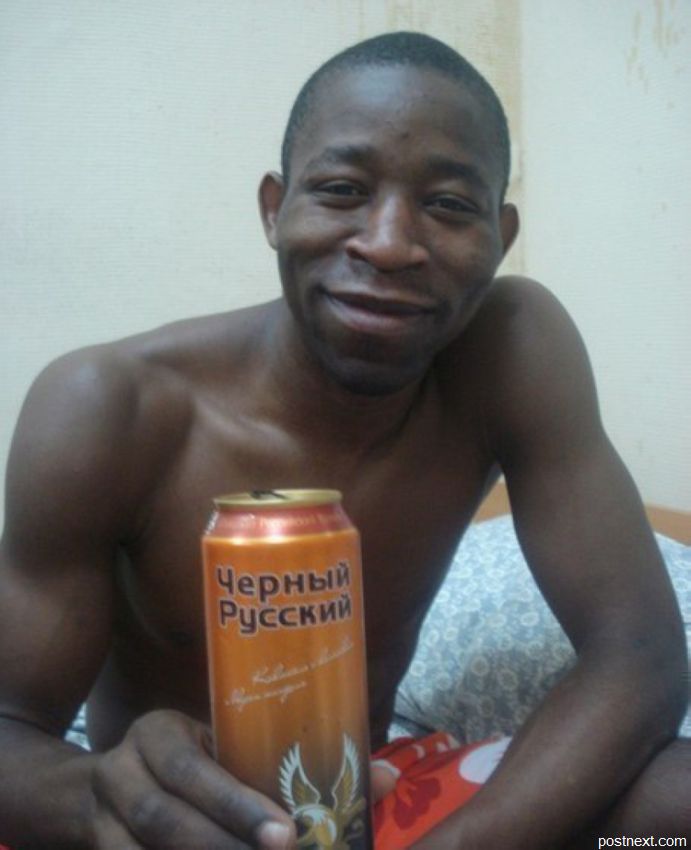 691x850, 60 Kb / негр, чёрный русский, банка, улыбка