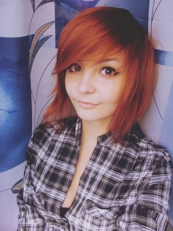 605x807, 166 Kb / рыжая, карые глаза, клетчатая рубашка