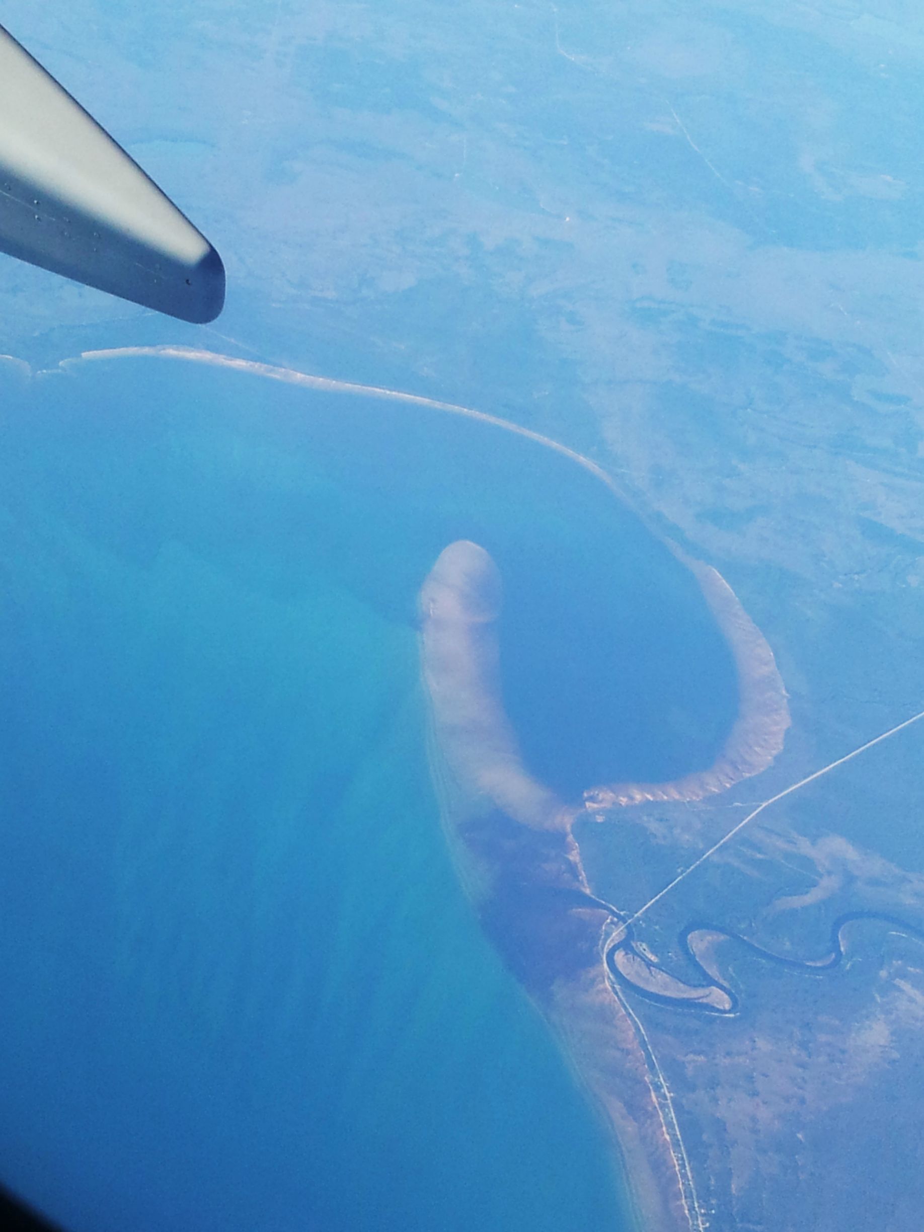 1836x2448, 240 Kb / высота, океан, что-то похожее на член