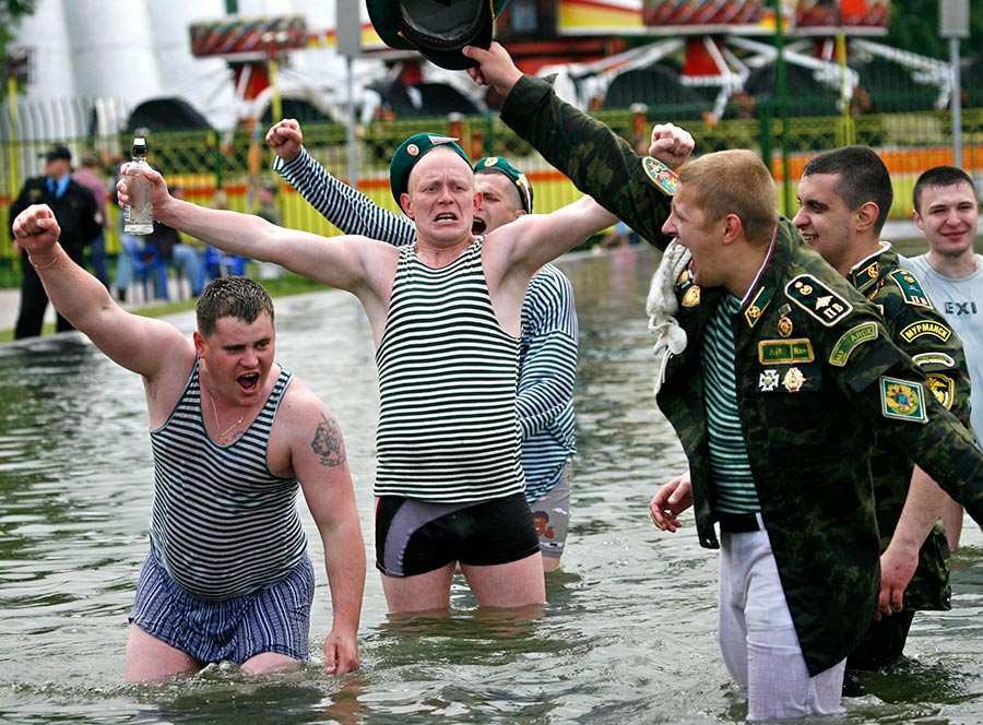 900x664, 154 Kb / пограничник