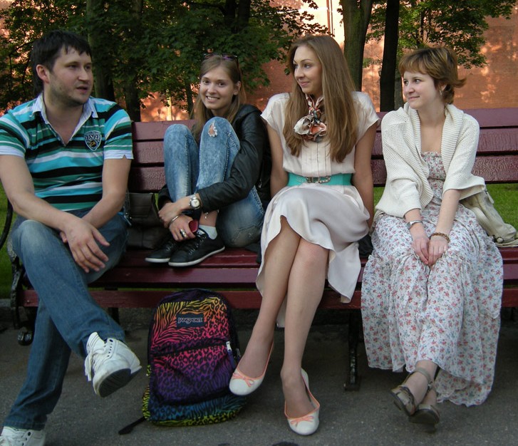 727x626, 144 Kb / лавочка