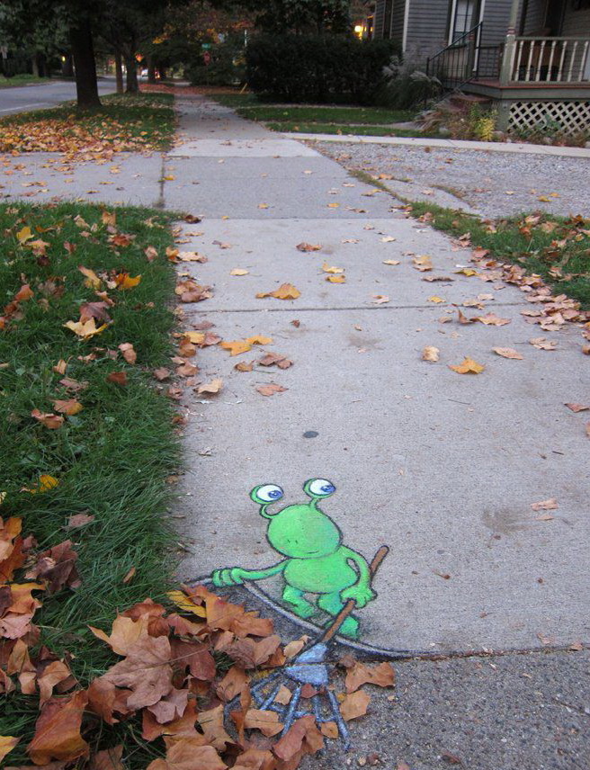 656x856, 263 Kb / асфальт, листья, гуманоид