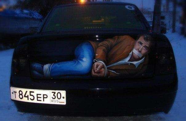 604x394, 27 Kb / аэрография, топ-гир, багажник, приора