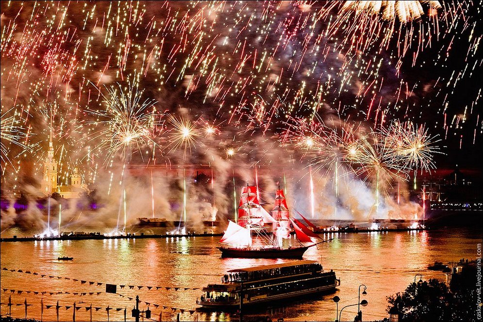 995x664, 279 Kb / парусник, салют, нева