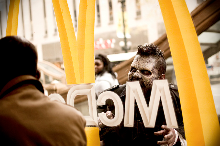 900x599, 166 Kb / макдональдс, зомби