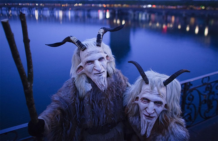 750x487, 73 Kb / козлы, маска, река