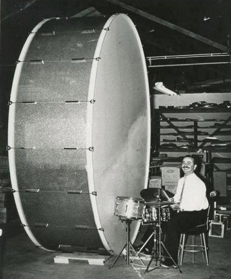 453x548, 84 Kb / барабан, мужчина, ч/б