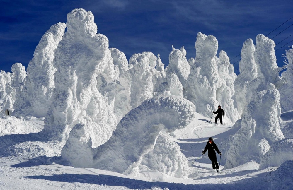 1000x649, 260 Kb / лыжники, снег