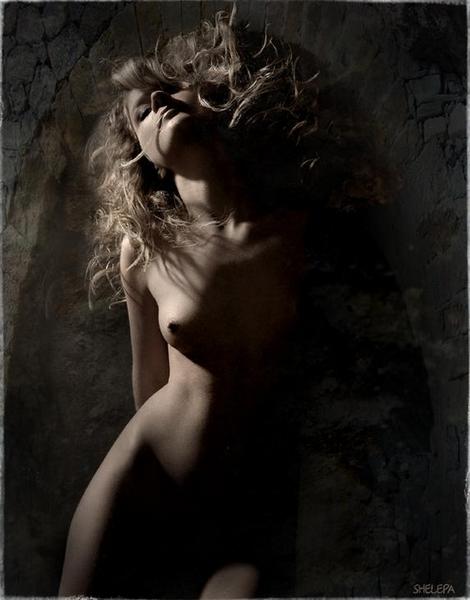 470x600, 30 Kb / тело, кучерявая