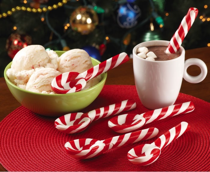 700x573, 128 Kb / мороженое, ложки, кофе, леденцы, сладости, новый год, какао