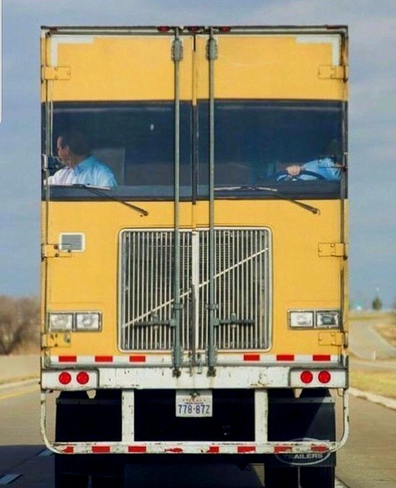 1280x1576, 324 Kb / грузовик, кабина, прицеп, графика, фура