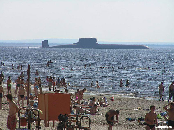 600x449, 90 Kb / пляж, подводная лодка