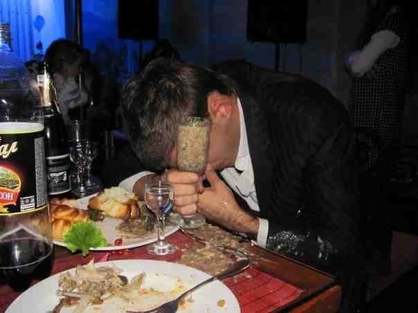 604x453, 26 Kb / бокал, тост, за новый порядок на блоге, все идет в пизду, по плану