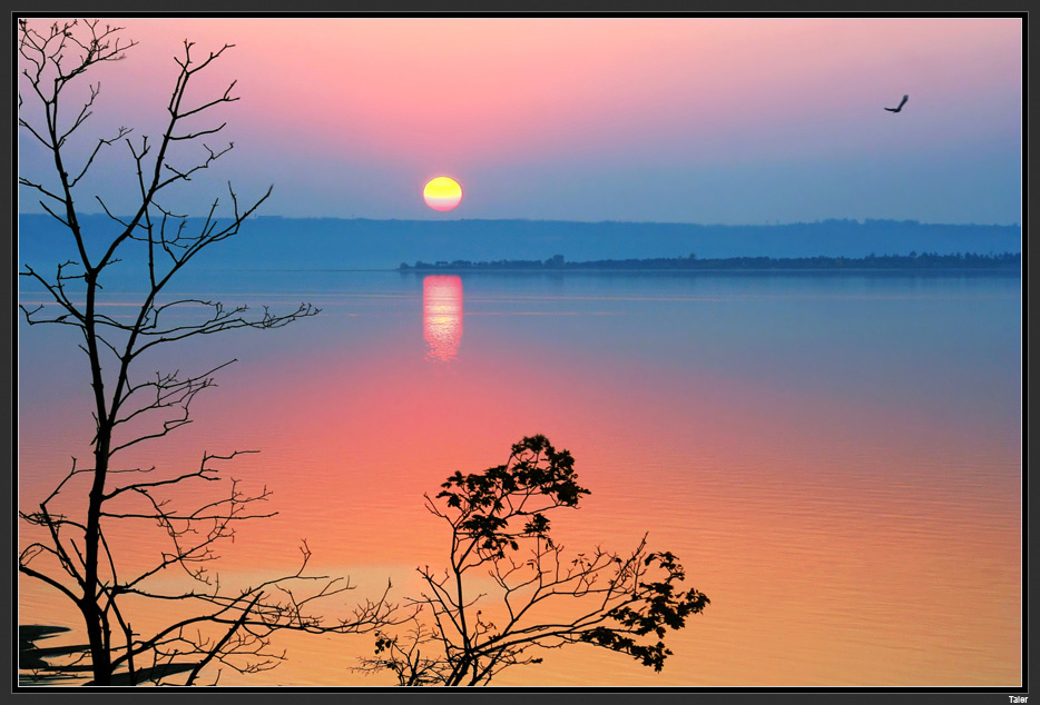 934x634, 192 Kb / озеро, солнце, пейзаж