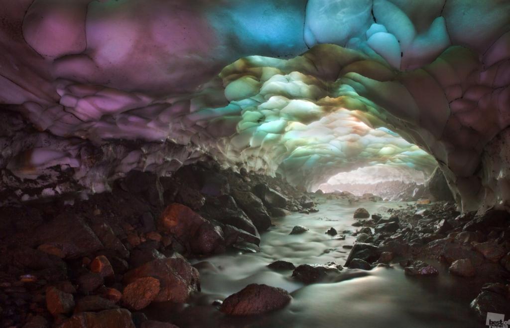 1024x658, 79 Kb / ручей, пещера, ледник, свет