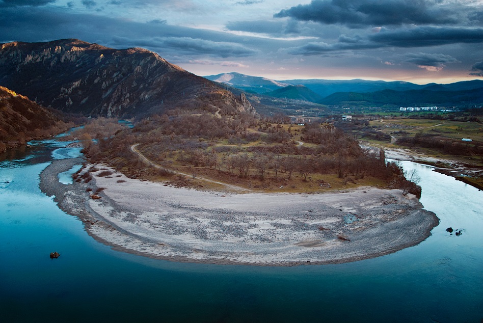 948x634, 216 Kb / река, горы, небо, отмель