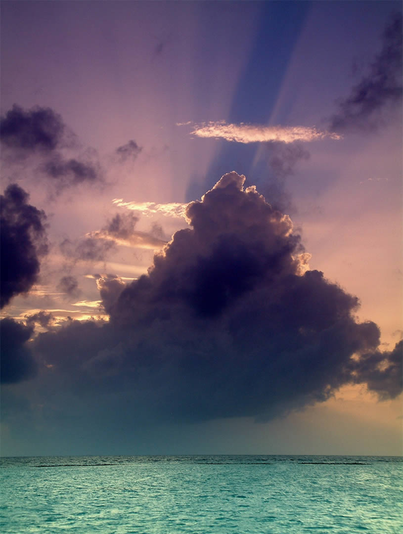 815x1080, 81 Kb / море, небо, туча, облако