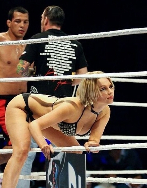 500x640, 215 Kb / канаты, девушка, прогнулась, ойё