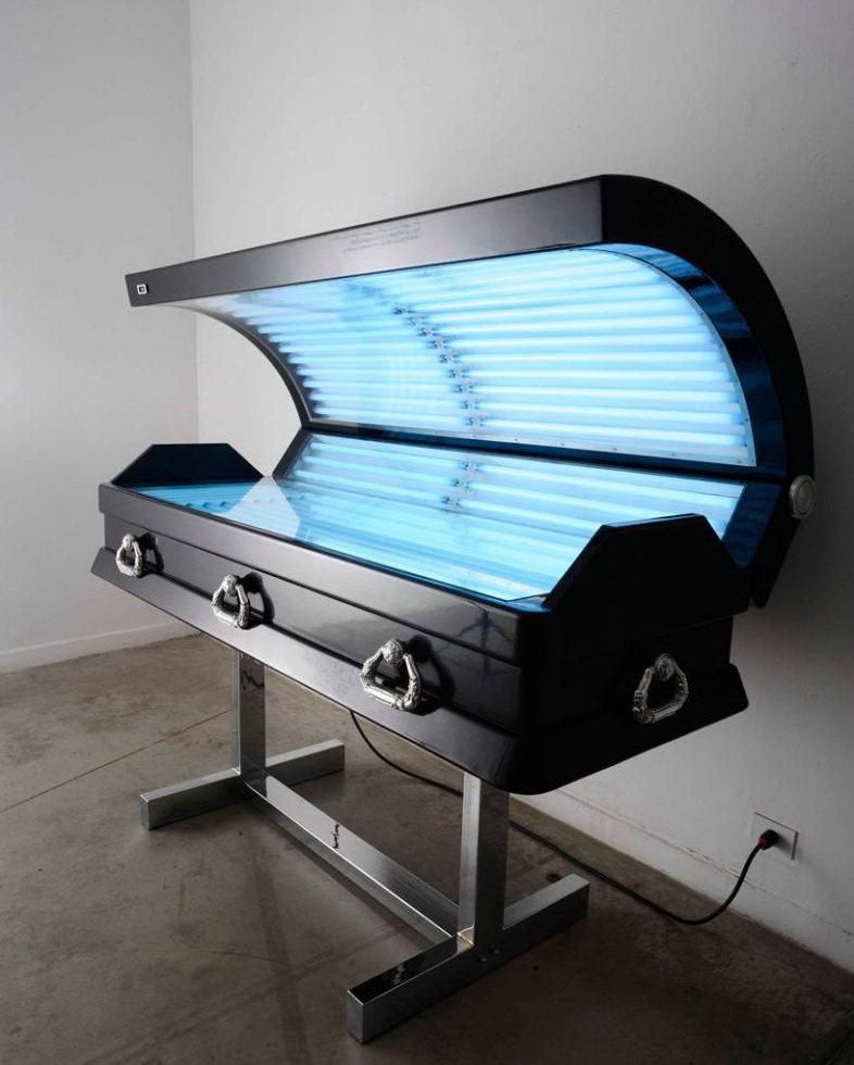 786x980, 148 Kb / солярий, гроб