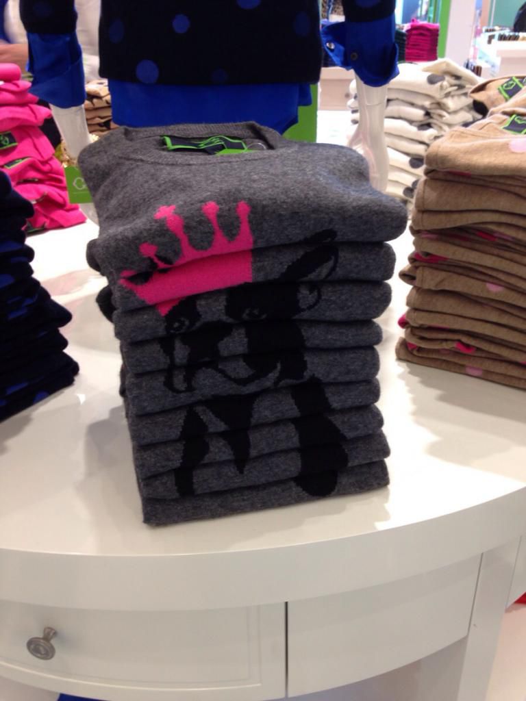 768x1024, 75 Kb / магазин, одежда, рисунок, пес