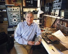 260x208, 34 Kb / Dolby, Рей Долби